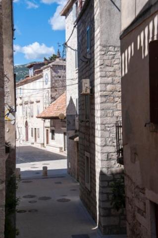 Guesthouse Nina Kaštel Novi Exterior foto