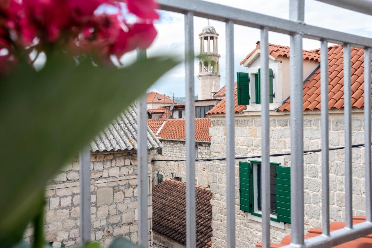 Guesthouse Nina Kaštel Novi Exterior foto